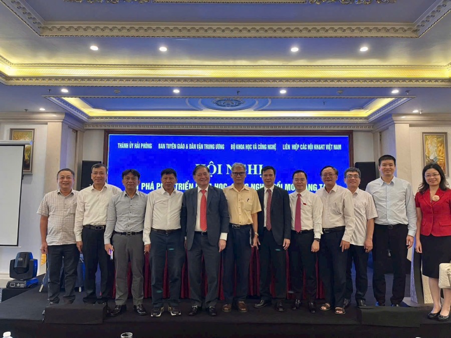 Hình ảnh ấn tượng tại Viện Nghiên cứu Ứng dụng Công nghệ Mới